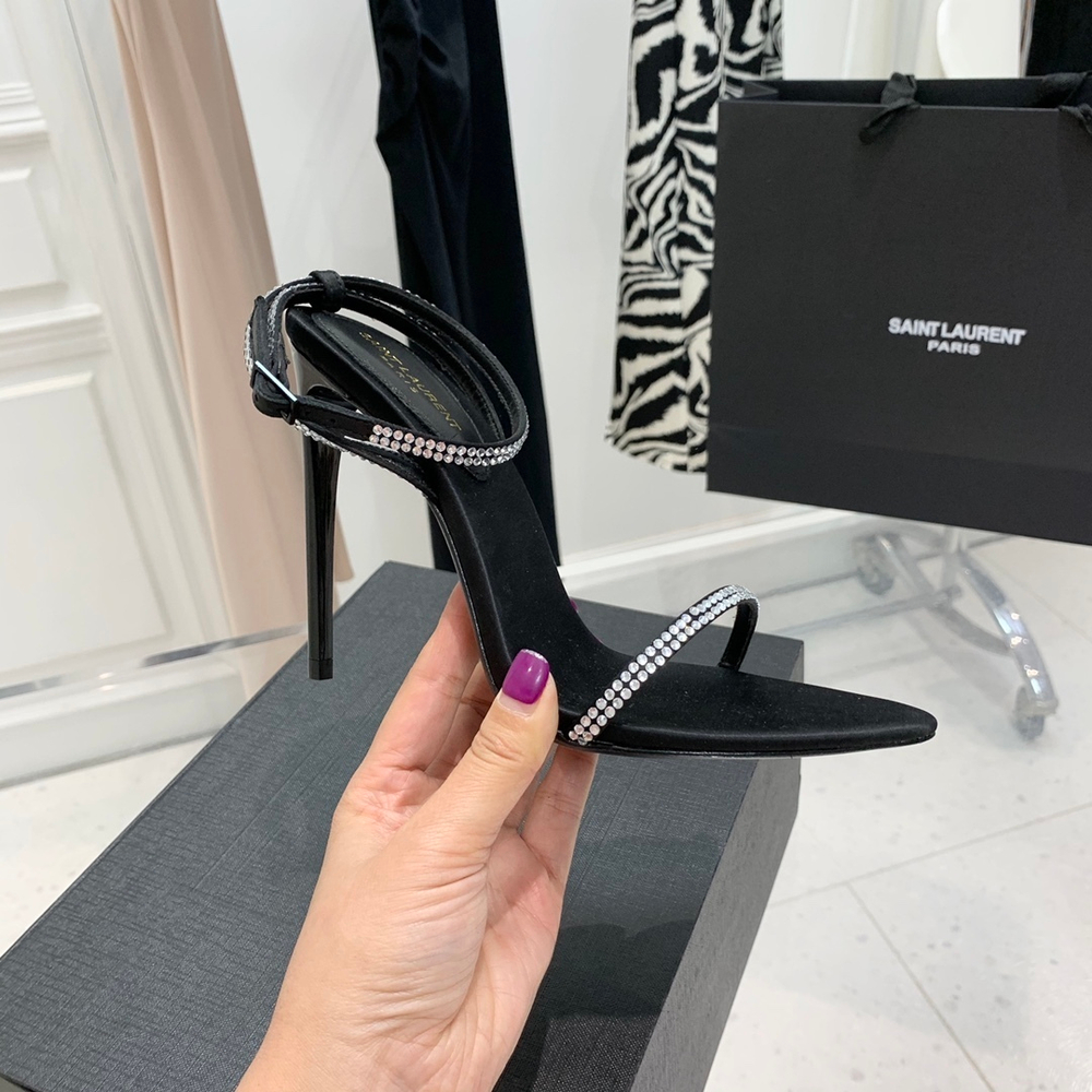Saint Laurent Pumps