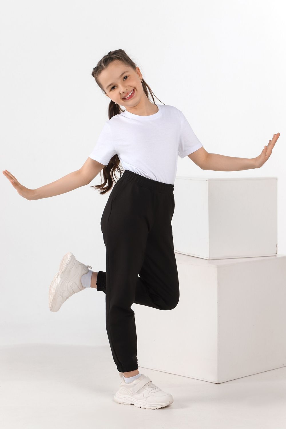 Брюки для девочки Скул-1 Виотекс ЧЁРНЫЙ