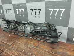 Peшeтка радиaтopа Toyota Highlander 3 (U50) 13-16 Б/У Оригинал 531110Е150