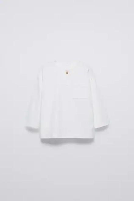 ZARA ФУТБОЛКА С КАРМАНОМ, ЖЕЛТОВАТО-БЕЛЫЙ