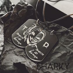 Парные жетоны с гравировкой Харли Квинн и Джокер для двоих влюбленных