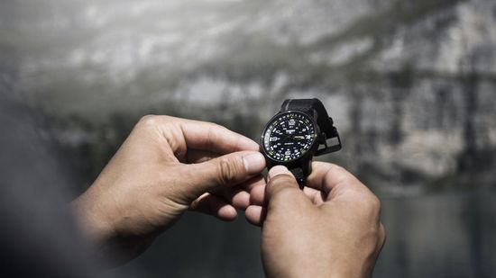 Швейцарские тактические часы Traser P68 Pathfinder Automatic Black 107720 (каучук)