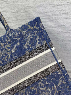 Christian Dior Book Tote 36 cm