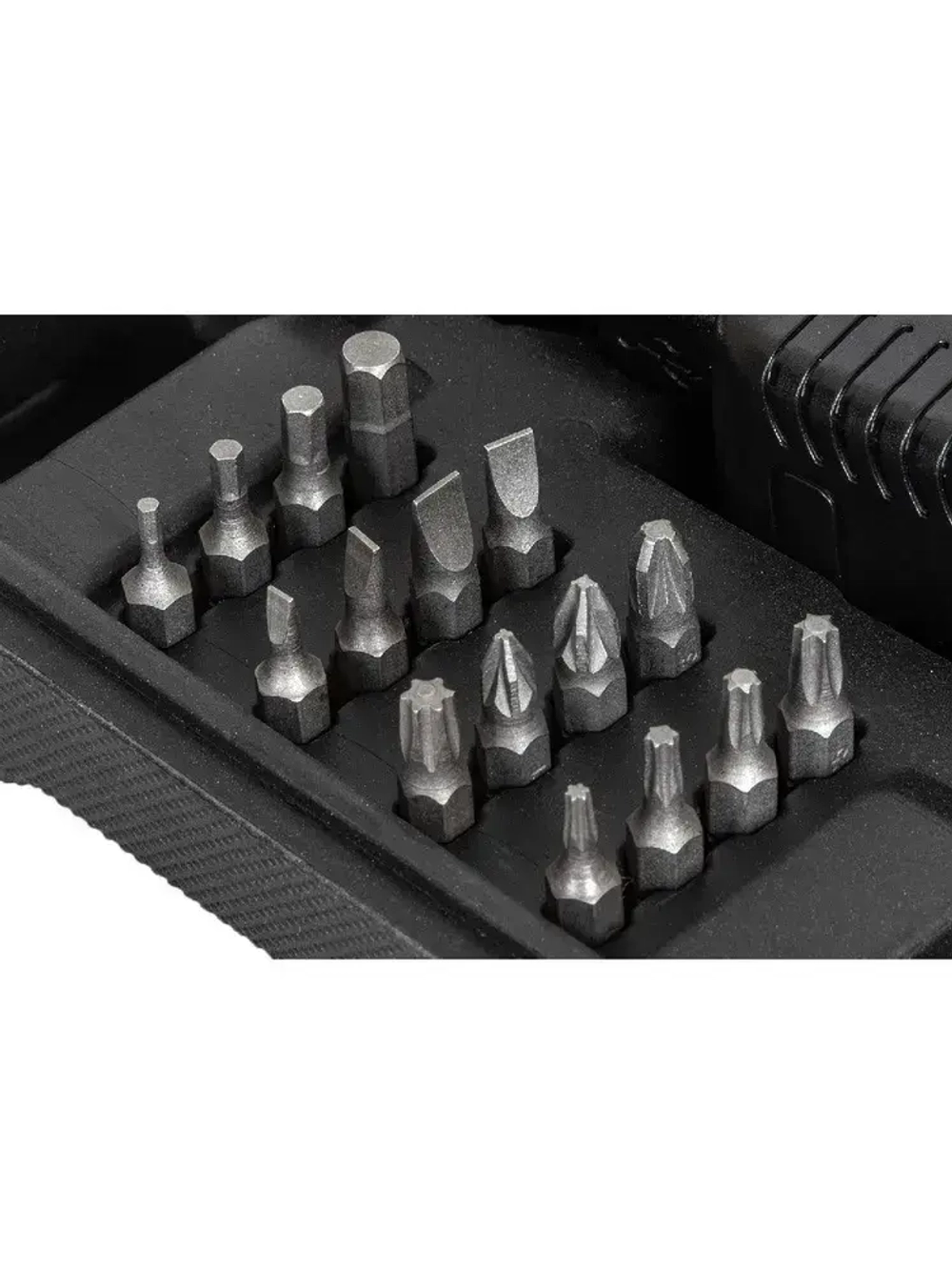 Отвертка аккумуляторная Pioneer CS-M0404C с подсветкой рабочей зоны, 7 ступеней крутящего момента и сверление, 2 положения рукоятки Anti-Slip, 16 бит 25 мм, кейс для хранения