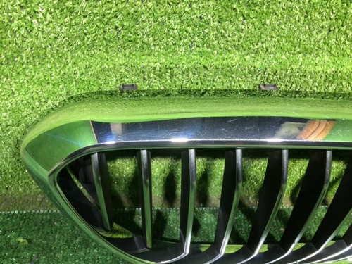 Решетка радиатора правая BMW 5er G30 (2017-2020)