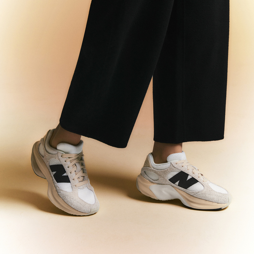 Кроссовки New Balance Warped Runner