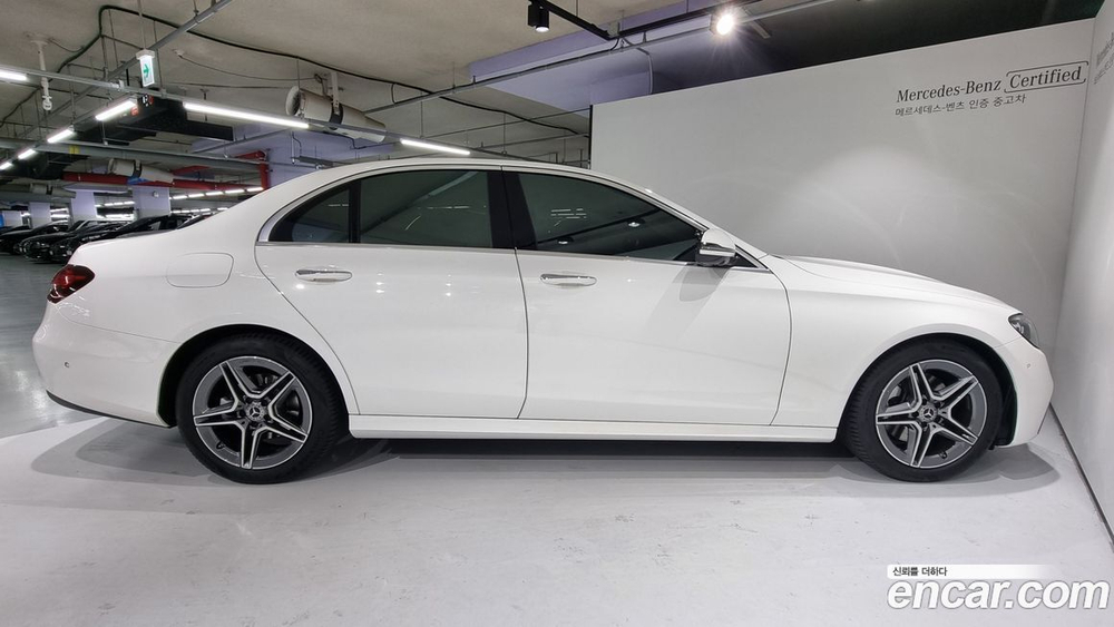 Mercedes-Benz E-Class W213 E250 AMG Line (10.2022)