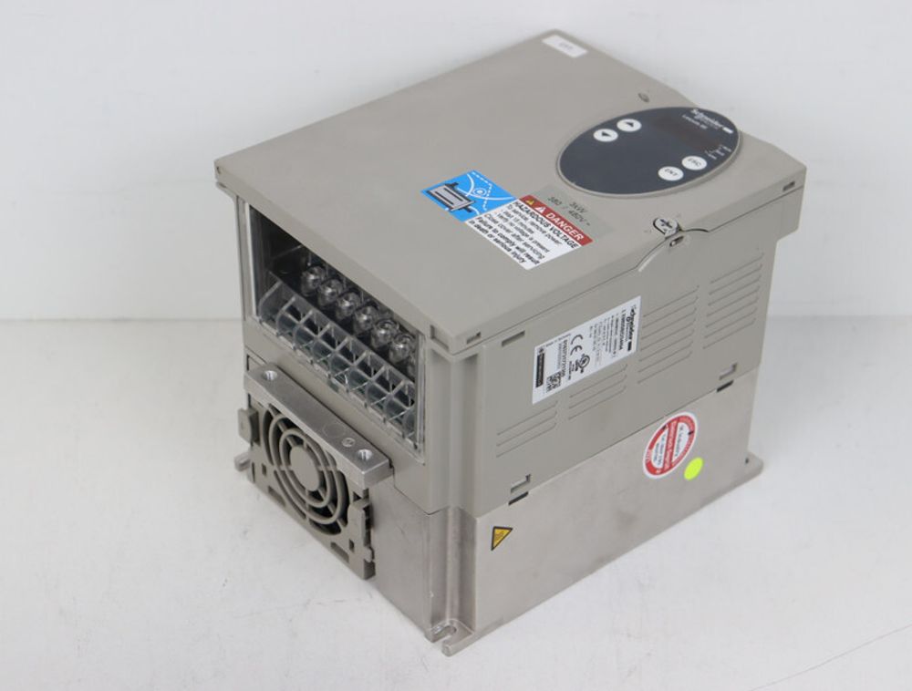 Schneider Electric LXM05BD34N4