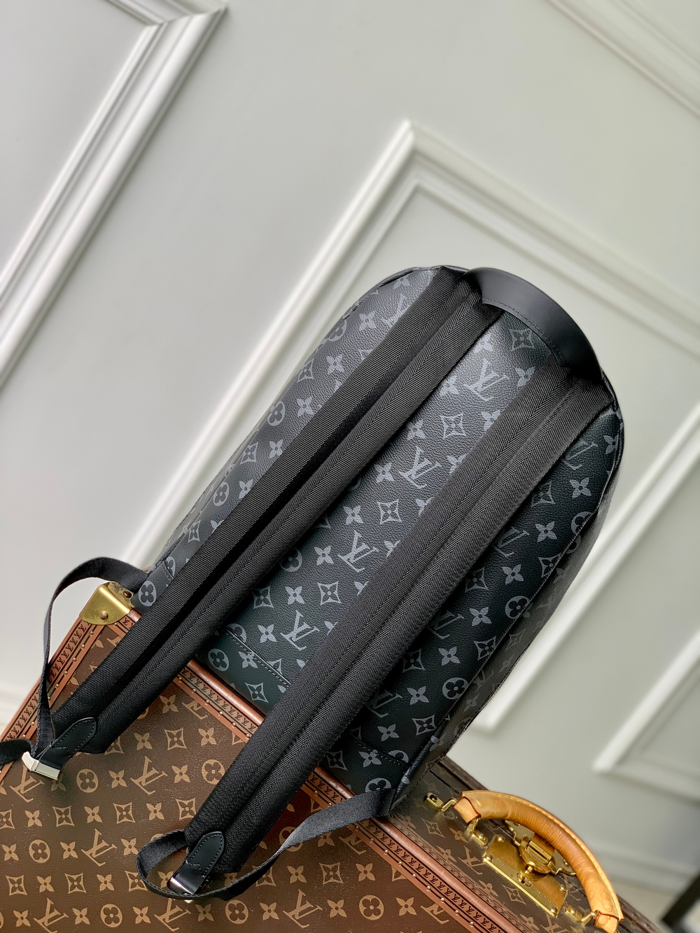 Louis Vuitton Discovery Slim Backpack