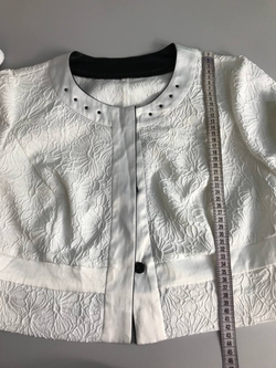 Жакет укороченный нарядный и эффектный 46 размер