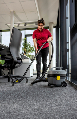 Пылесос сухой уборки Karcher T 7/1 Classic Adv