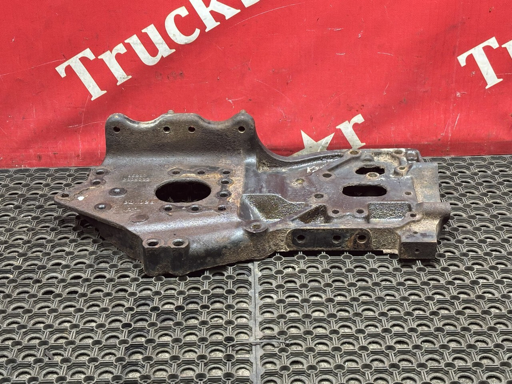 Кронштейн рессоры передней правый