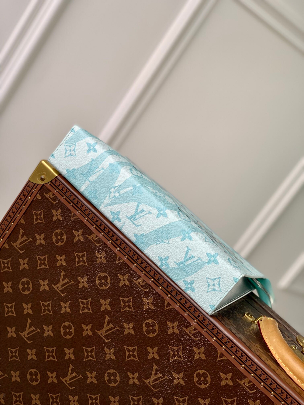Louis Vuitton Pochette Voyage MM