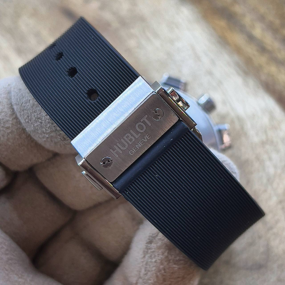 Часы Hublot