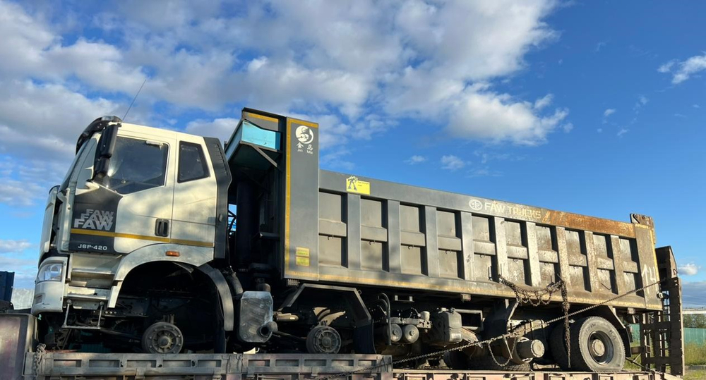 FAW J6 8x4 Самосвал СА3310Р66K24T4E5