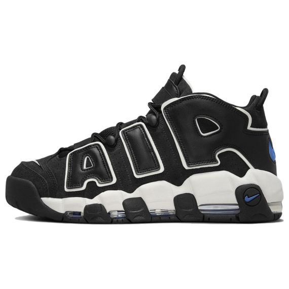 Nike Air Более современные Винтажные баскетбольные кроссовки СРЕДНЕГО размера Черно-белой расцветки.