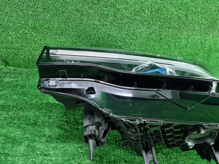Фара левая BMW X7 G07 (2019-2022) Laser Light