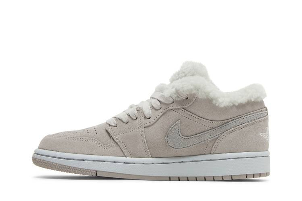 Кроссовки Jordan Air Jordan 1 Low "Sherpa Fleece" (Женская размерная сетка)