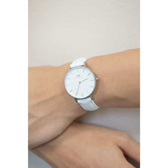 Женские часы Daniel Wellington Petite Bondi 32 мм DW00100190