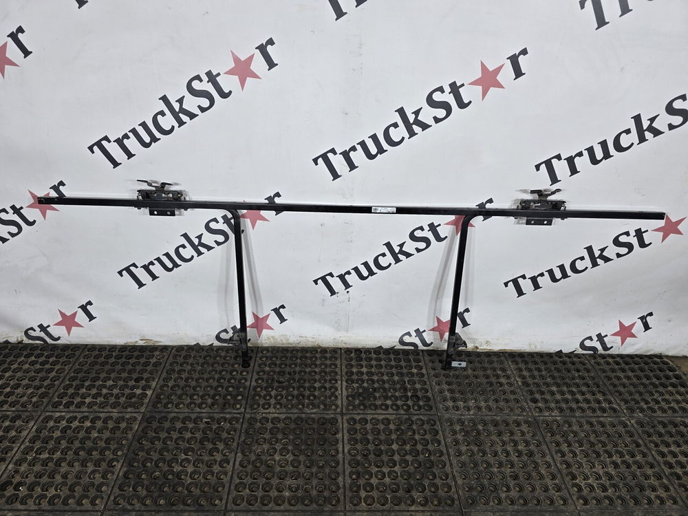 Рама вещевого отделения