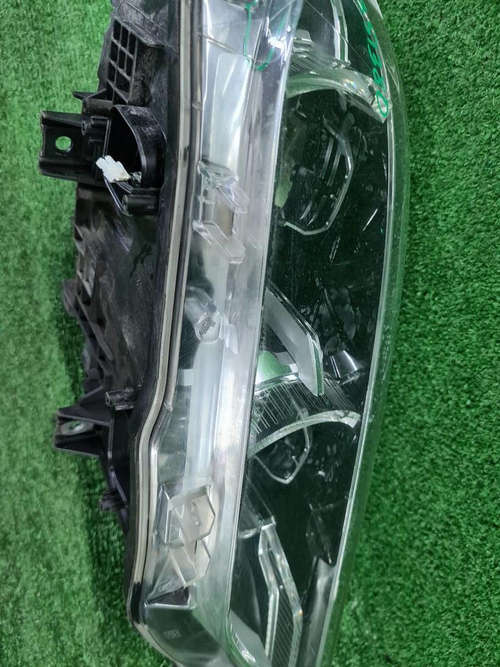 Битая Фара правая BMW 3er F30 (2015-2020) LED