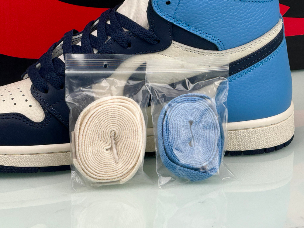 Air Jordan 1 High OG Obsidian