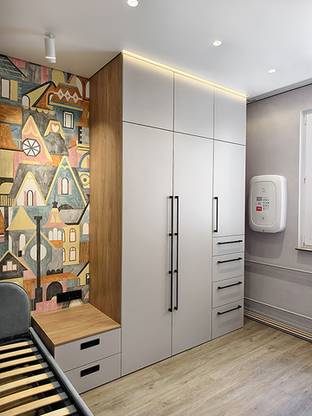 Шкаф и рабочая зона в комнату подростка