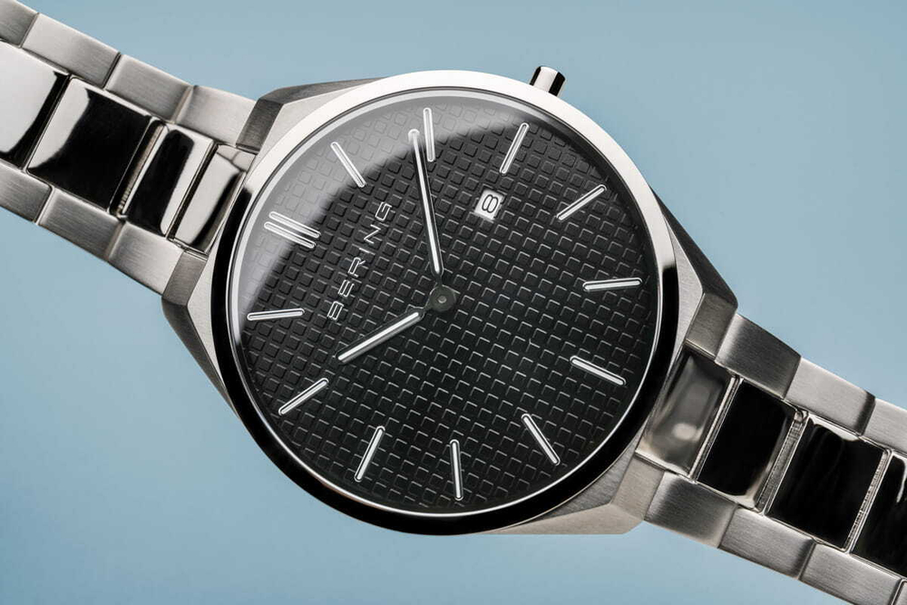 Наручные часы Bering 17240-702