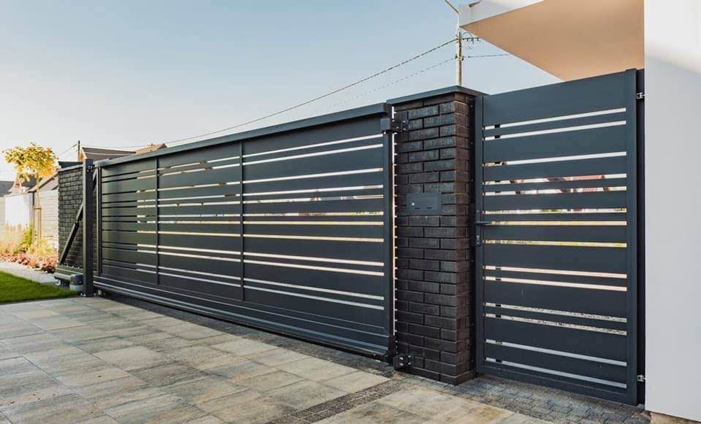 Откатные ворота с лазерной резкой от производителя под ключ.