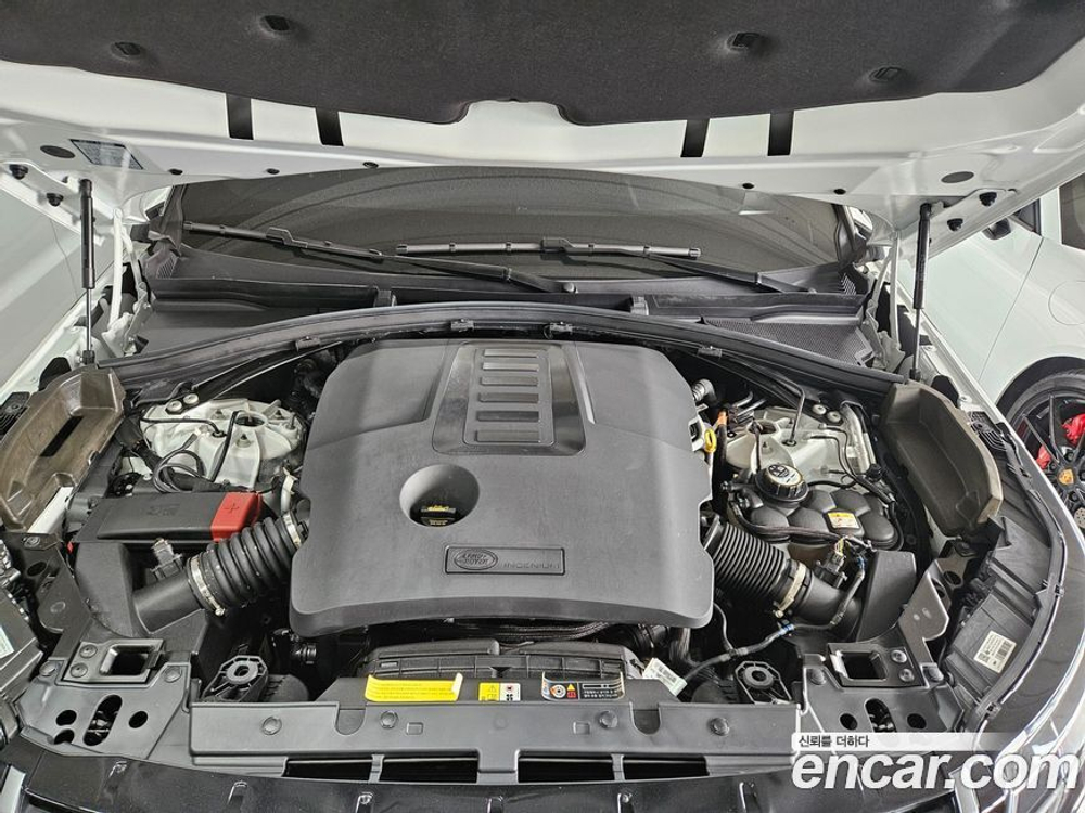 Land Rover Range Rover Bella 3.0 P400 R-Dynamic SE (08.2022)