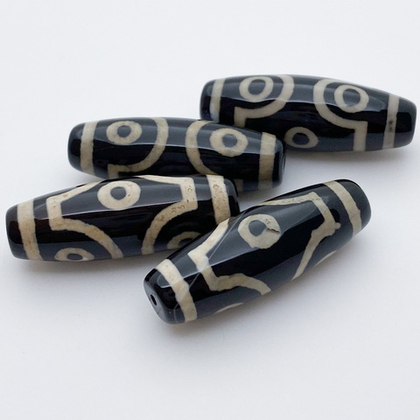 Бусина «Дзи» 6 Глаз, тонированный халцедон, размер около 29*10 мм, цена за 1 шт