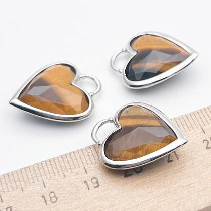 Подвеска Сердце, тигровый глаз, цвет серебро, размер 23*20 мм, цена за 1 шт