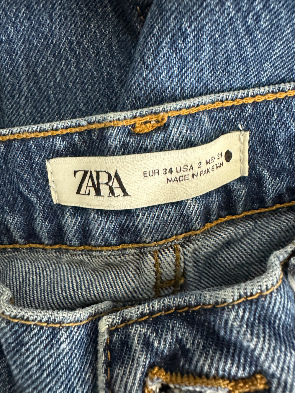 Джинсы Zara