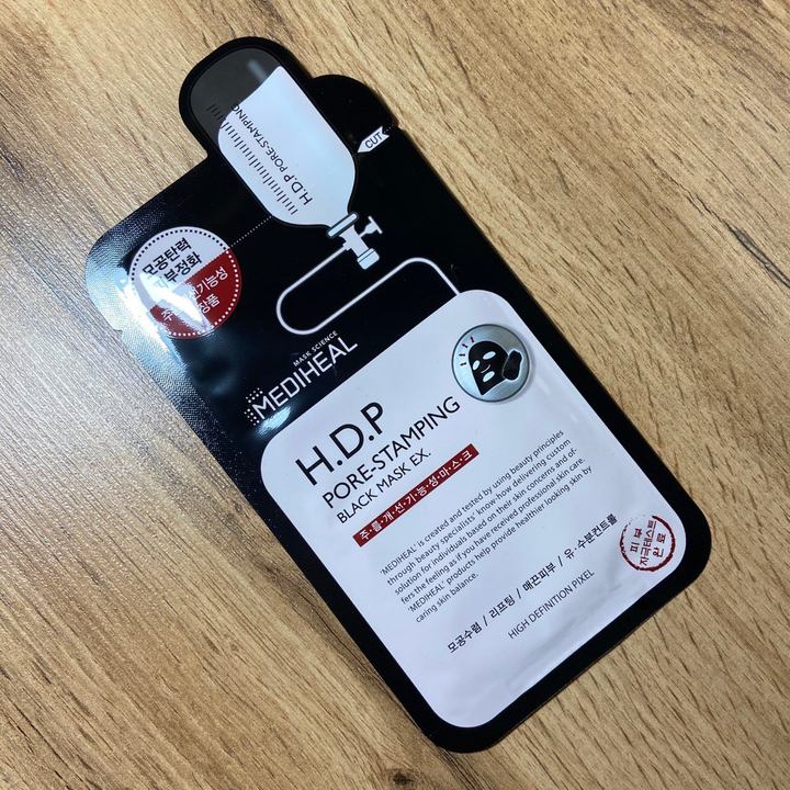 Маска для лица Mediheal H.D.P Pore-Stamping Black Mask тканевая, питает, сужает поры 25 мл