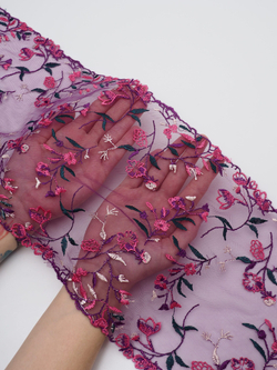 Вышивка на сетке ярко-фиолетовая с мультиколор неэластичная ширина 22 см