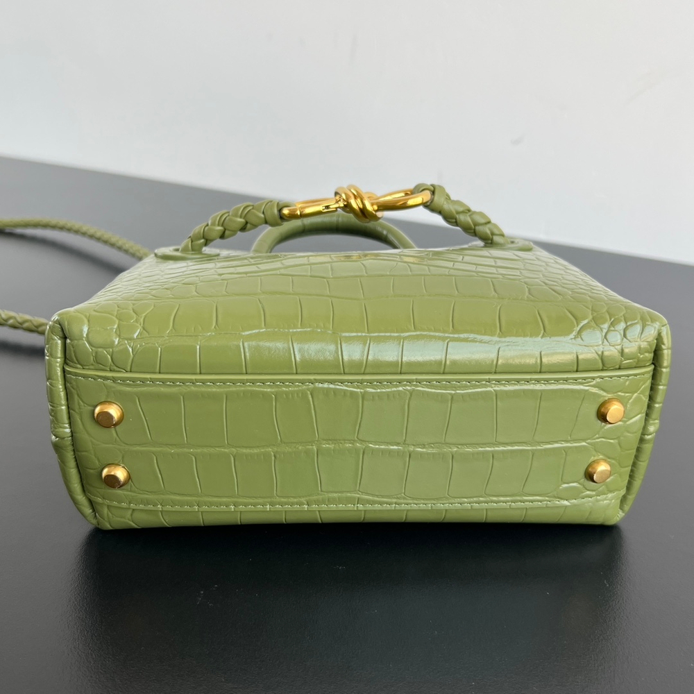 Bottega Veneta Mini Andiamo 20 cm