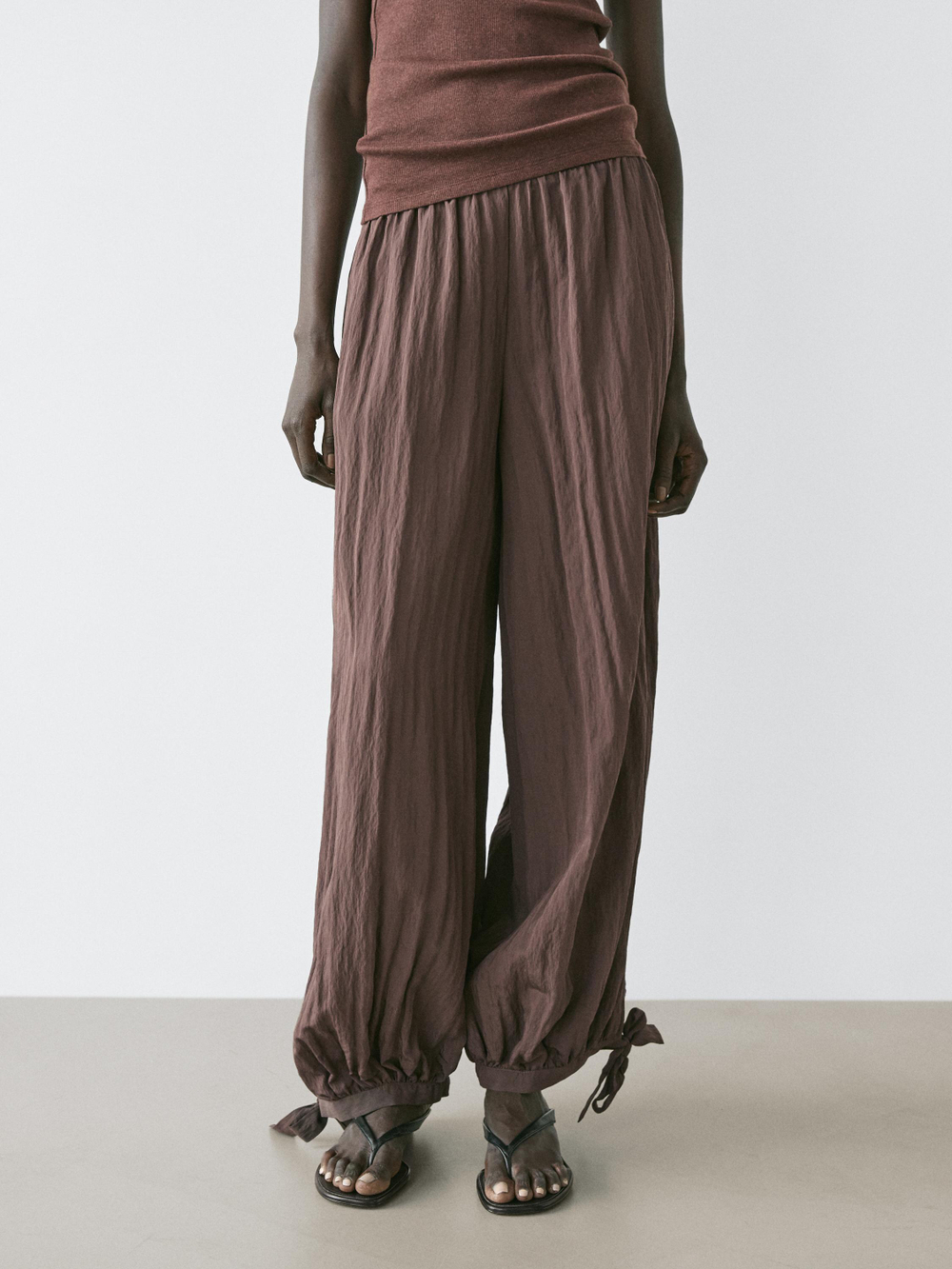 Massimo Dutti Свободные брюки-саруэль, коричневый