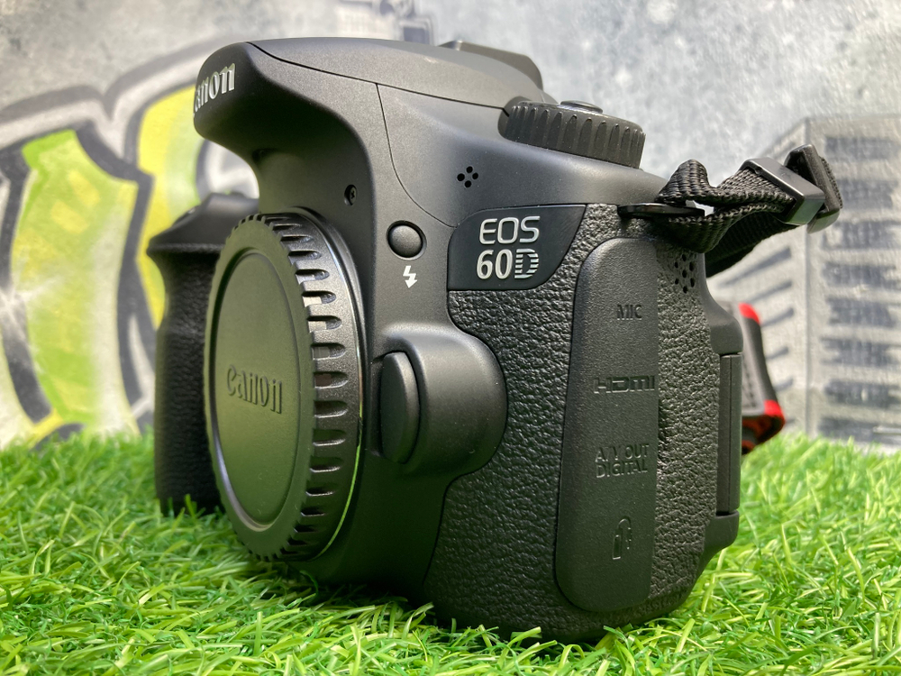 Canon EOS 60D (2.200 кадров) Покупка/Продажа