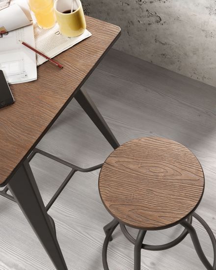 Столик Malibu высокий