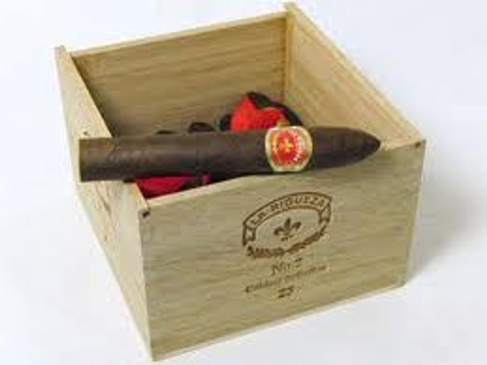 Tatuaje La Riqueza Cabinet Belicoso Fino