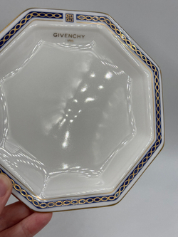 Блюдце Givenchy by Yamaka
