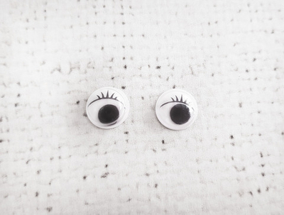 Глаза бегающие с ресницами, d 10 мм