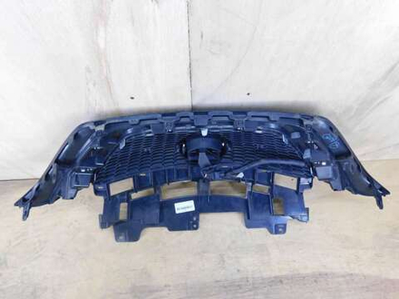 решетка радиатора Nissan Note E12 2017