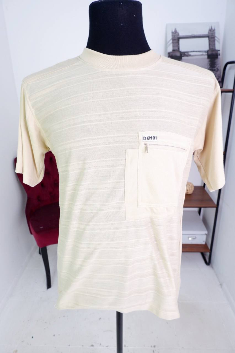 Футболка на каждый день, визуально на 48 размер