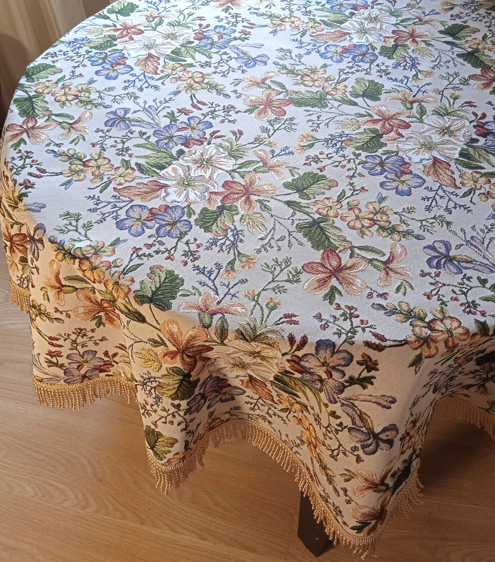Гобеленовая скатерть Цветочная поляна D 200 см
