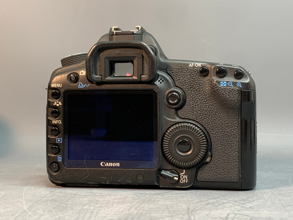 Canon EOS 5D Mark II 206.135 кадров