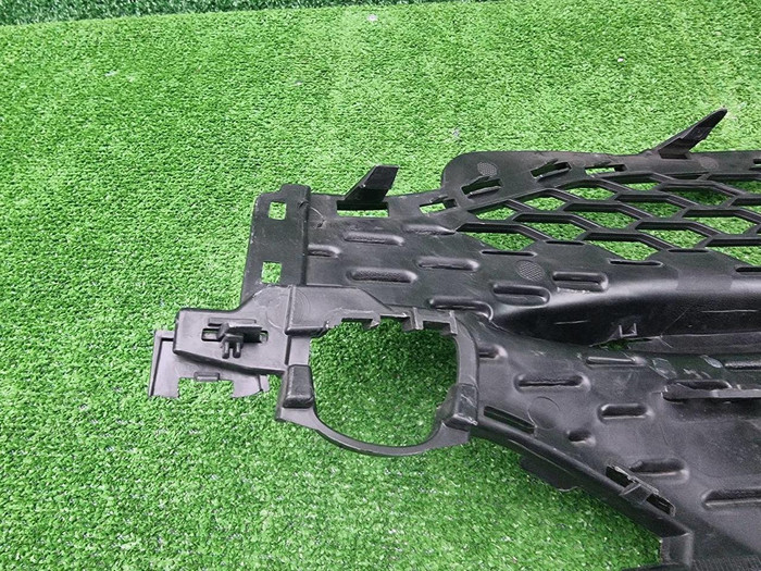 Решетка перед. бампера Mercedes GLE V167 18-24 AMG