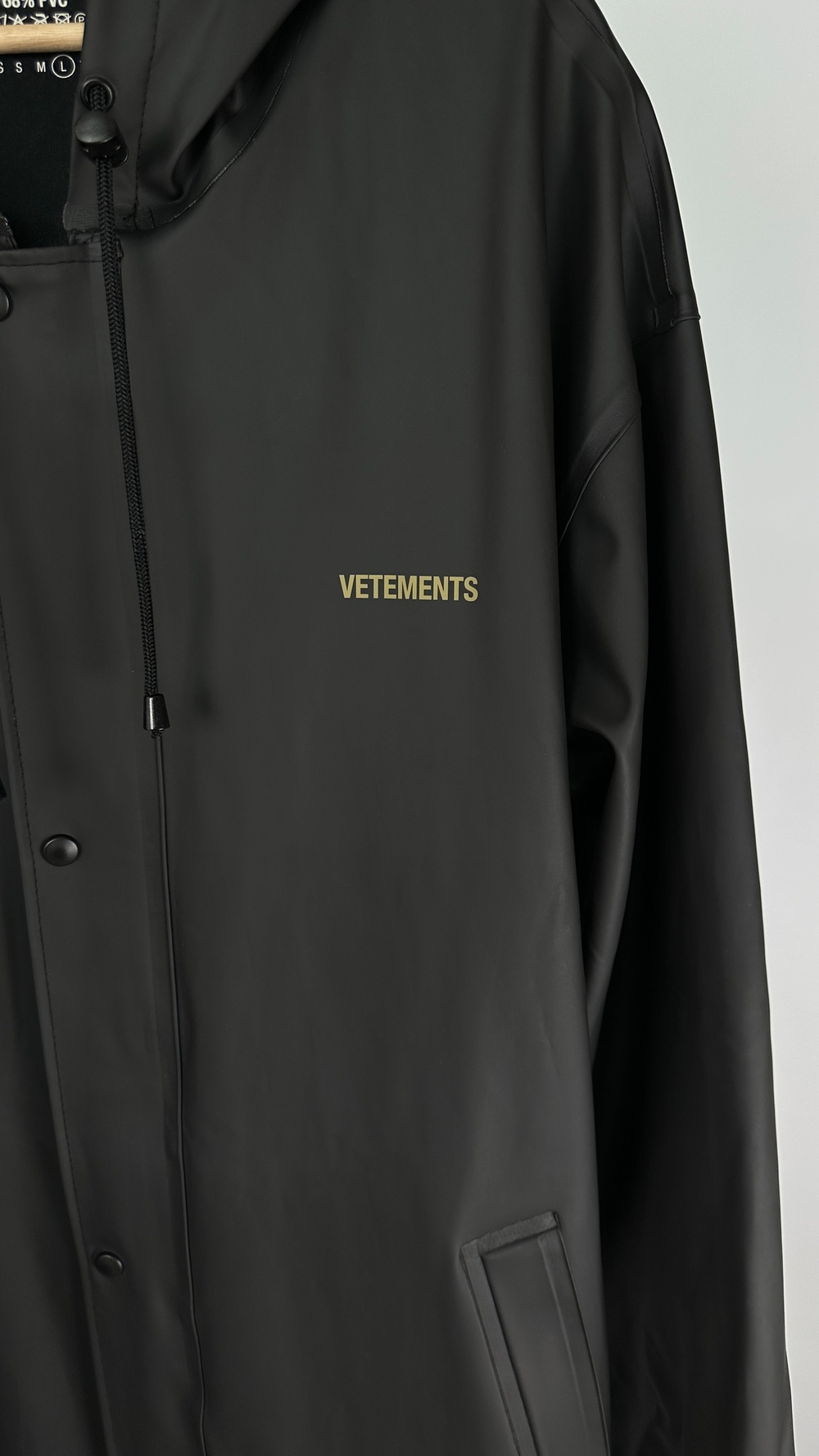 Дождевик Vetements