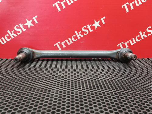 Стойка переднего стабилизатора 2016г