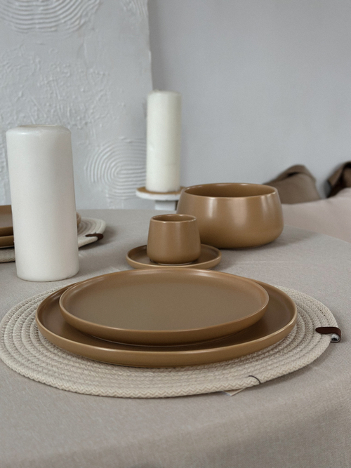 Набор из двух тарелок Essential, 25см | бежевые